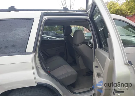 2008 Jeep Grand Cherokee Laredo z USA, uszkodzony, nr VIN 1J8GR48K18C169920